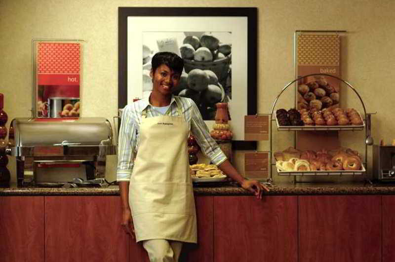 Hampton Inn Anderson/Alliance Business Park Restoran fotoğraf